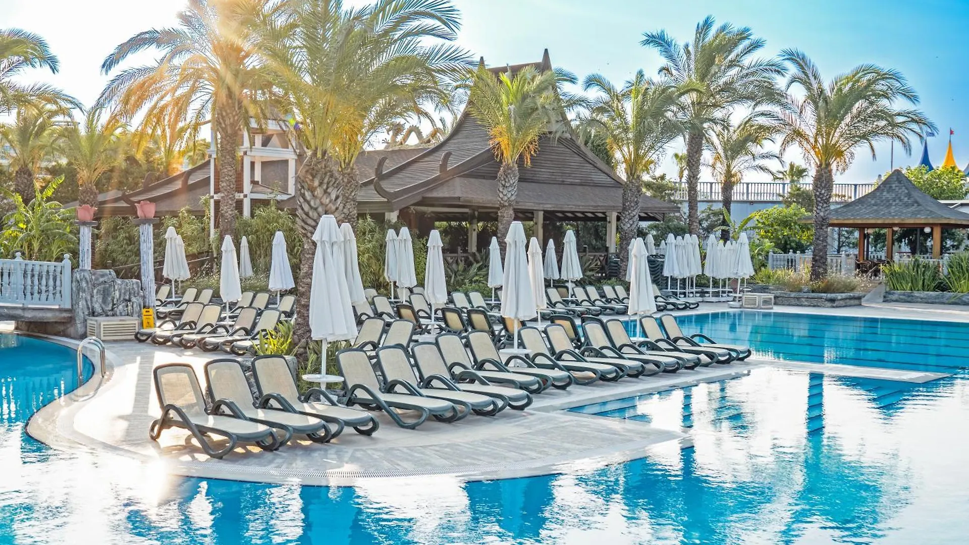 *****  Royal Wings Hotel Antalya Turecko