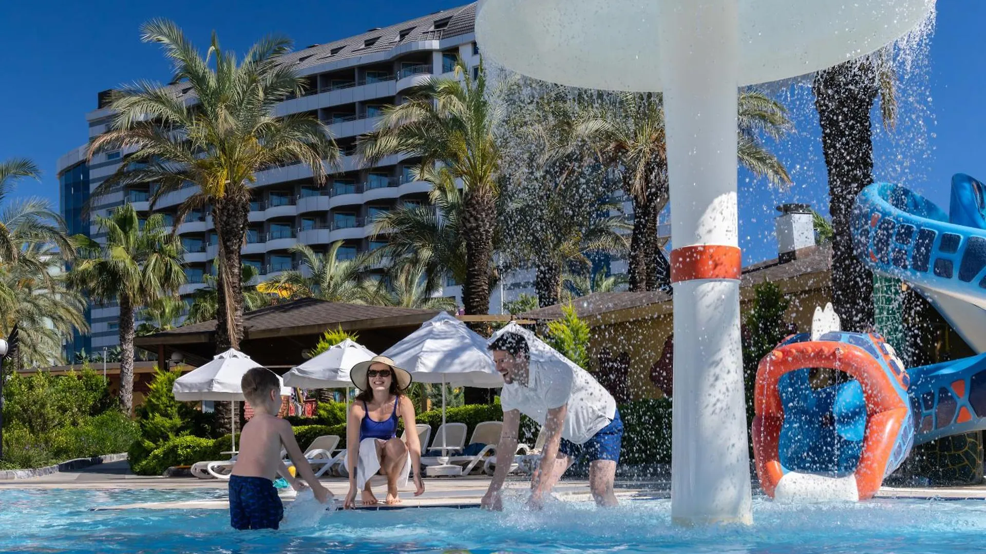 Royal Wings Hotel Antalya 5*,