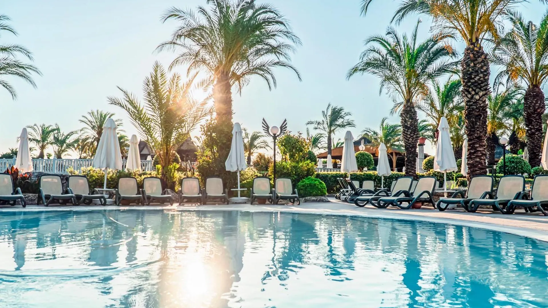 Royal Wings Hotel Antalya 5*,