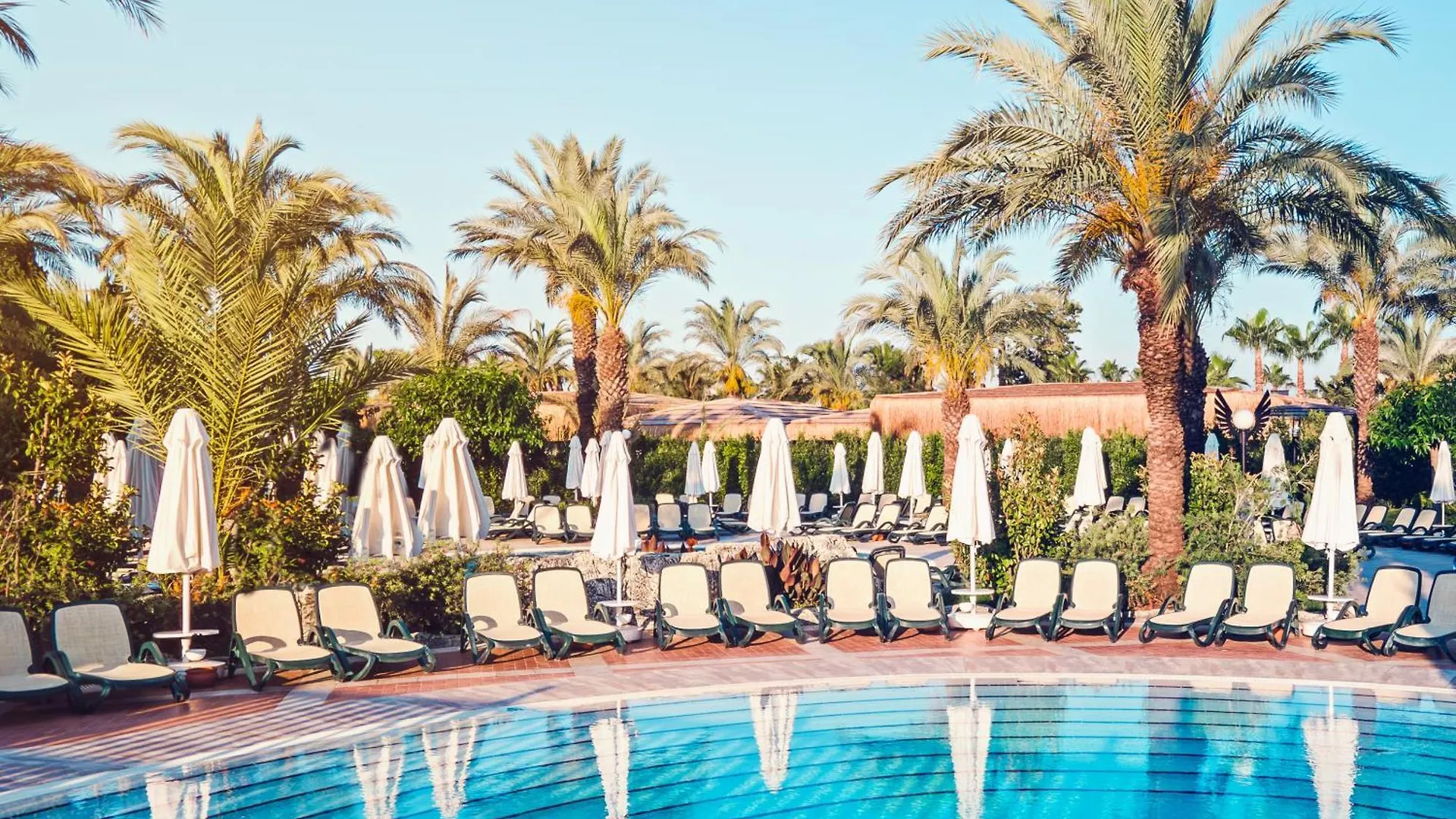 Royal Wings Hotel Antalya 5*,